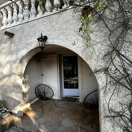 Joli Studio Raphael Apartment Saint-Raphael (Var)
